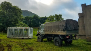 behind-the-scenes-jurrassic-world-on-set